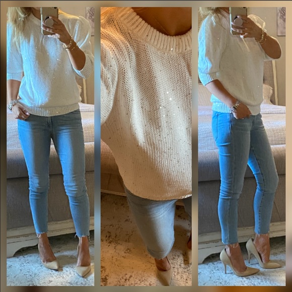 🍂 Tops - New🎊Ivory sequin top